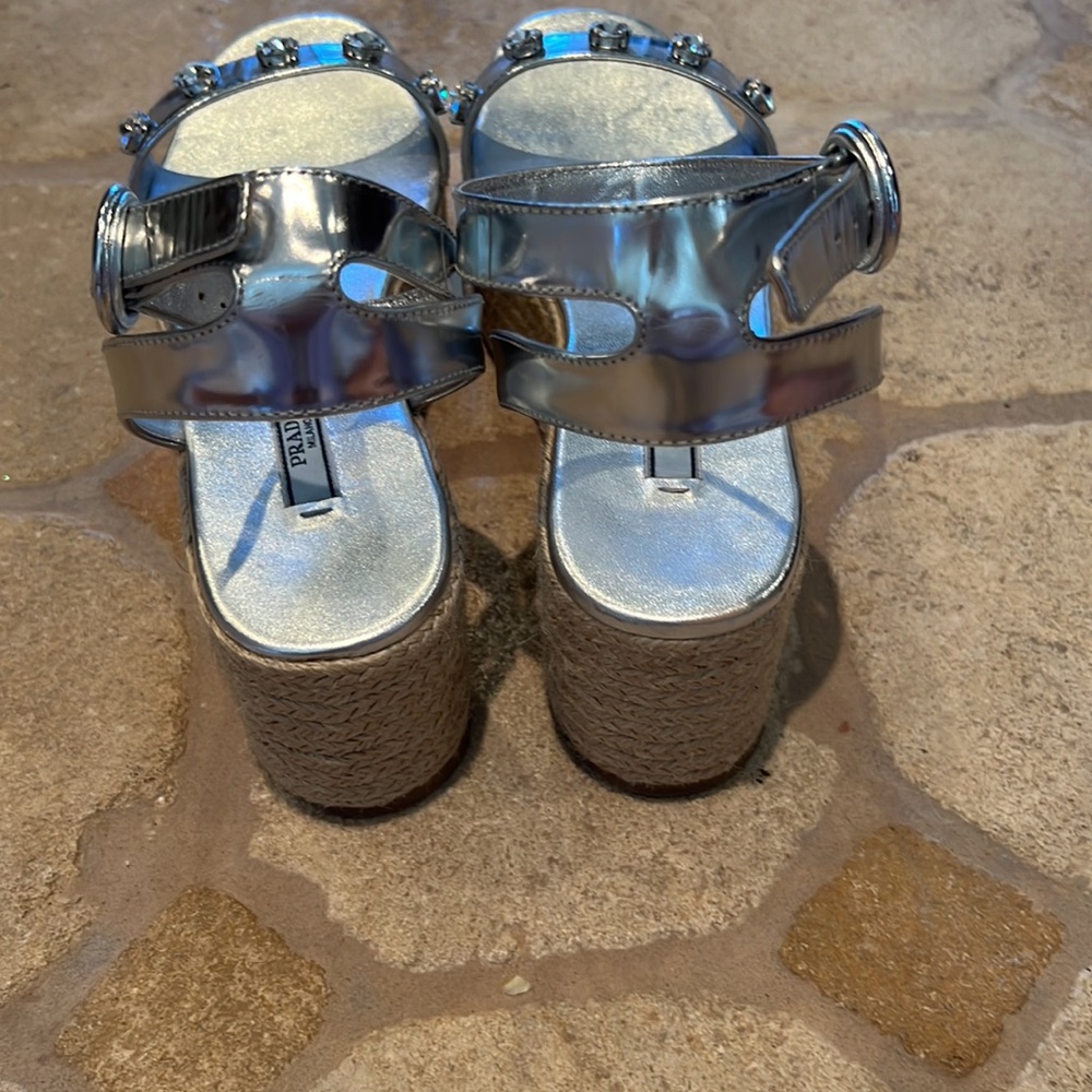 Authentic Prada platform sandals - Picture 4 of 10